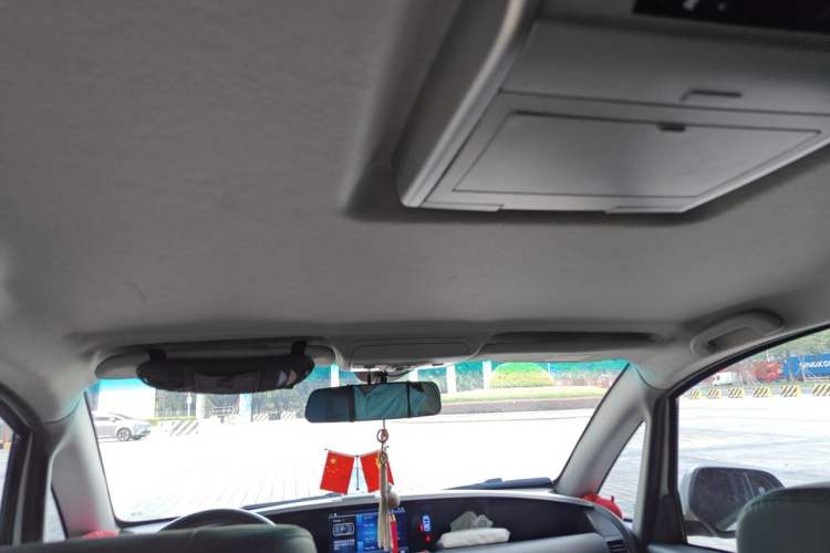 Used Luxgen Great 7 MPV 2016 2.0T Comfort Edition Headliner
