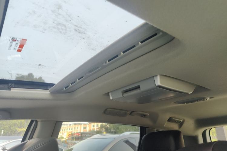 Used Luxgen Great 7 MPV 2016 2.0T Luxury Model Headliner