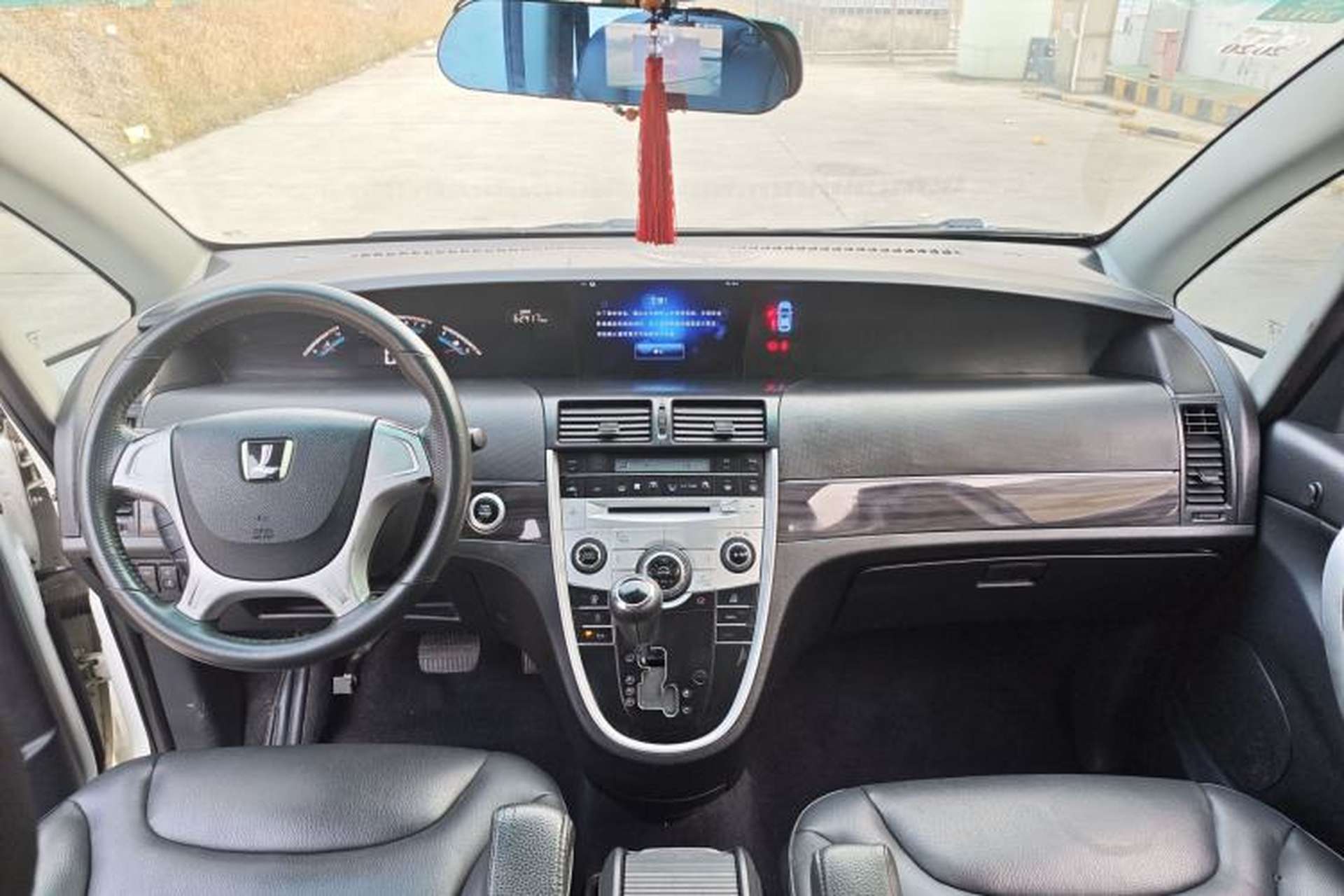 Used Luxgen Great 7 MPV 2016 2.0T Luxury Model Interior 2