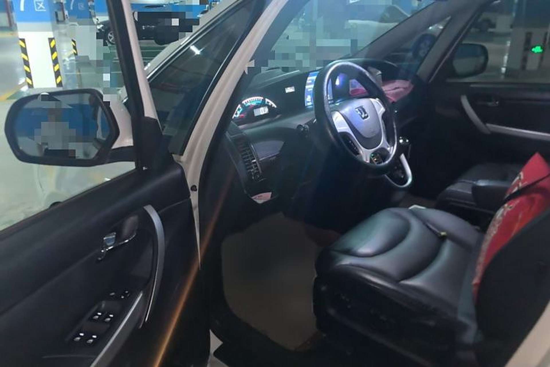 Used Luxgen Great 7 MPV 2016 2.0T Comfort Edition Interior 3
