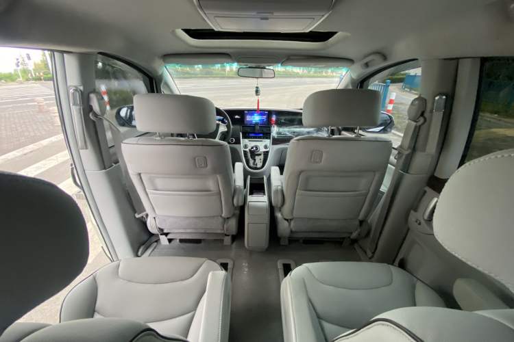 Used Luxgen Great 7 MPV 2016 2.0T Luxury Model Interior 6