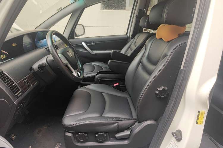 Used Luxgen Great 7 MPV 2016 2.0T Comfort Edition Left Front Seat
