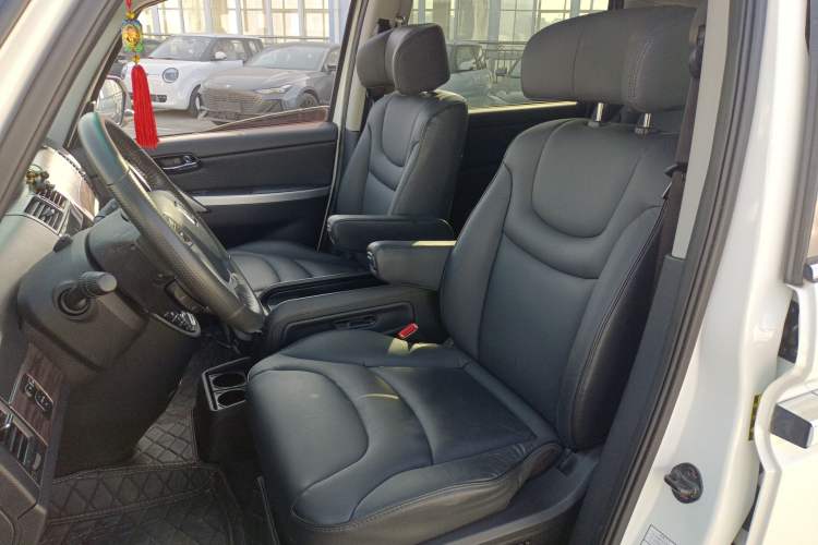 Used Luxgen Great 7 MPV 2016 2.2T Smart Enjoyment Version Left Front Seat