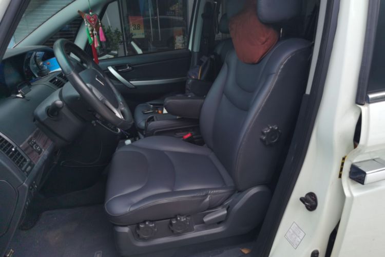 Used Luxgen Great 7 MPV 2016 2.0T Luxury Model Left Front Seat