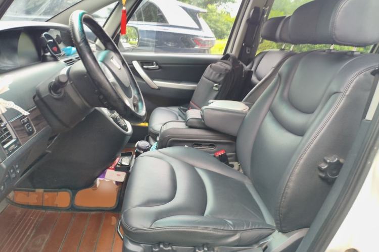 Used Luxgen Great 7 MPV 2016 2.0T Comfort Edition Left Front Seat