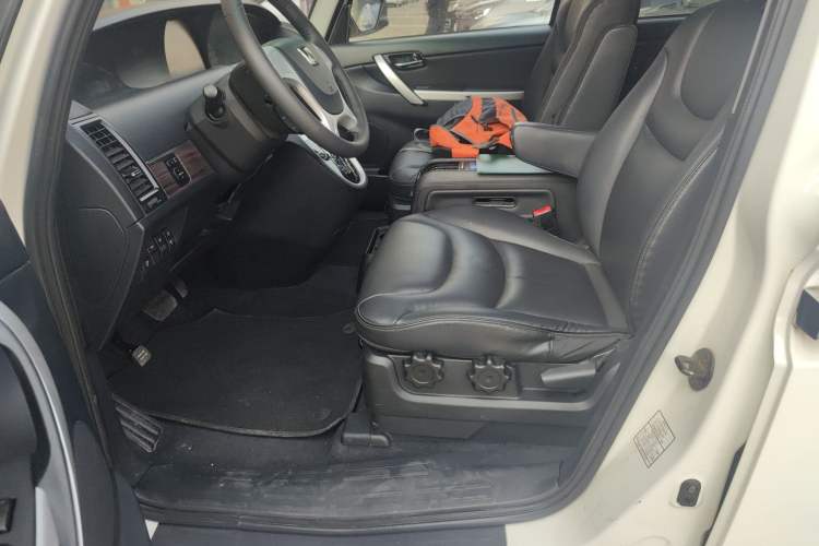 Used Luxgen Great 7 MPV 2016 2.0T Luxury Model Left Front Seat