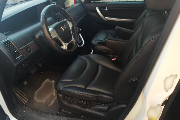 Used Luxgen Great 7 MPV 2016 2.0T Luxury Model Left Front Seat
