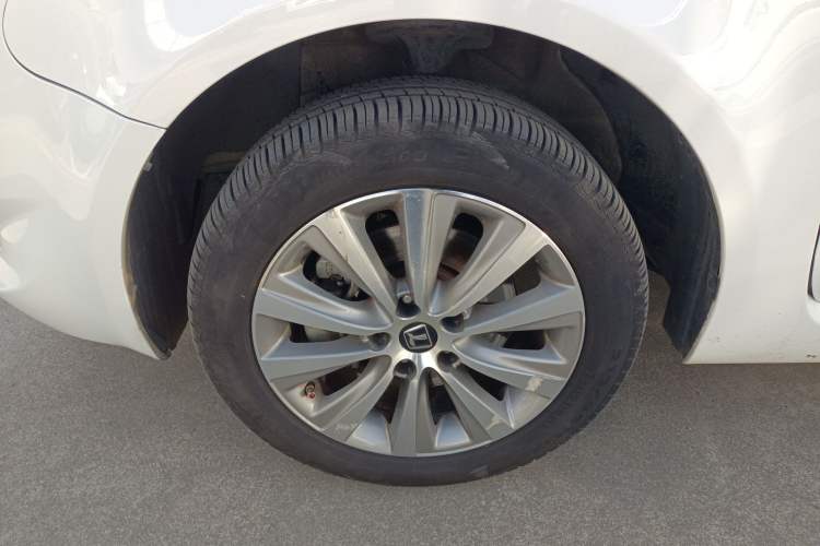 Used Luxgen Great 7 MPV 2016 2.2T Smart Enjoyment Version Left Front Wheel Hub