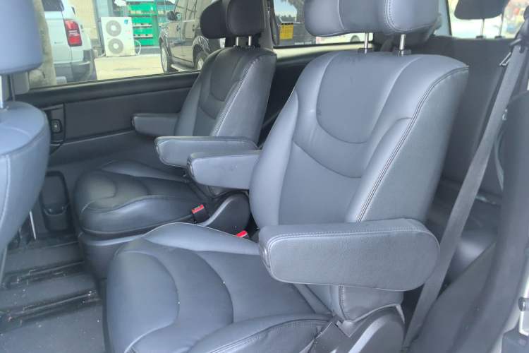 Used Luxgen Great 7 MPV 2016 2.0T Luxury Model Left Rear Seat