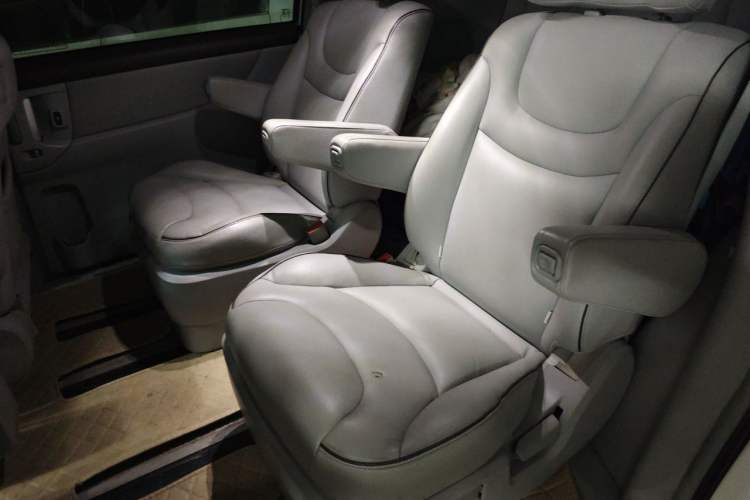 Used Luxgen Great 7 MPV 2016 2.0T Comfort Edition Left Rear Seat