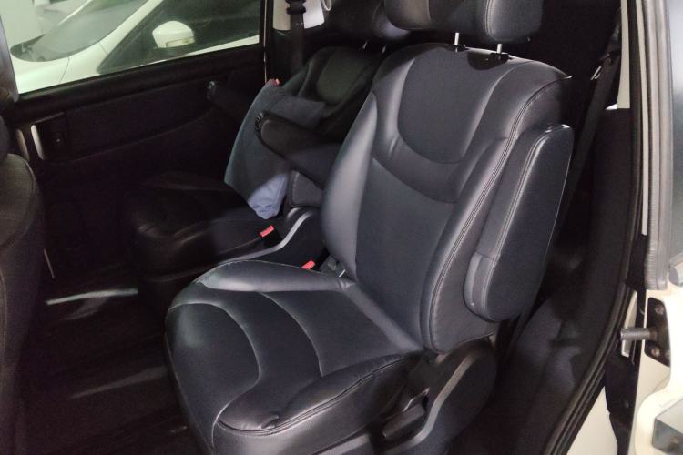 Used Luxgen Great 7 MPV 2016 2.2T Smart Enjoyment Version Left Rear Seat