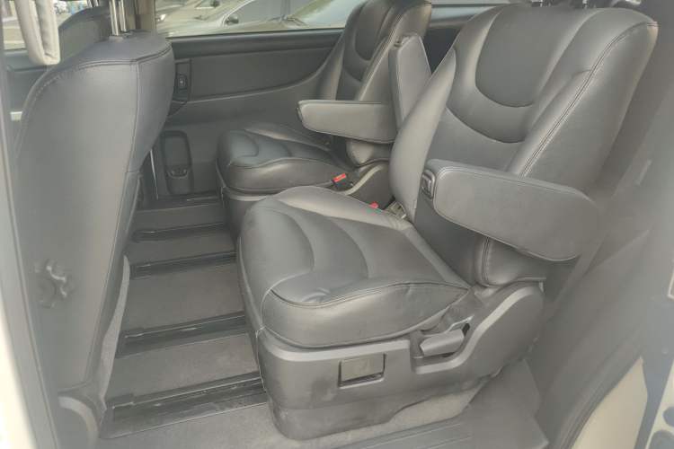 Used Luxgen Great 7 MPV 2016 2.0T Luxury Model Left Rear Seat