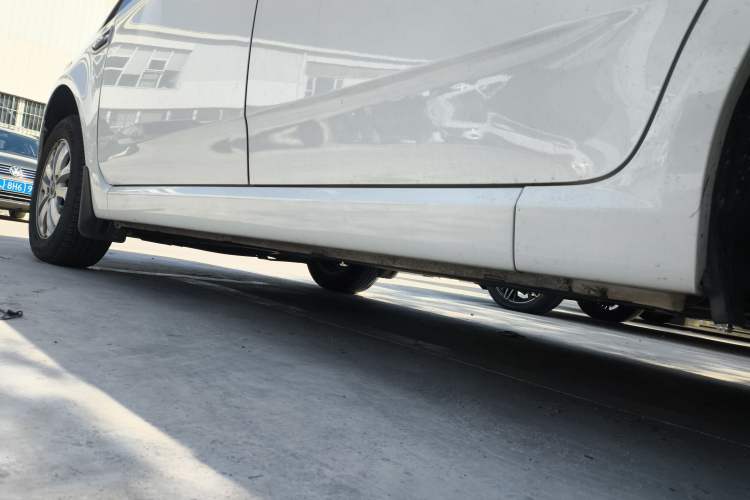 Used Luxgen Great 7 MPV 2016 2.0T Luxury Model Left Side Sill