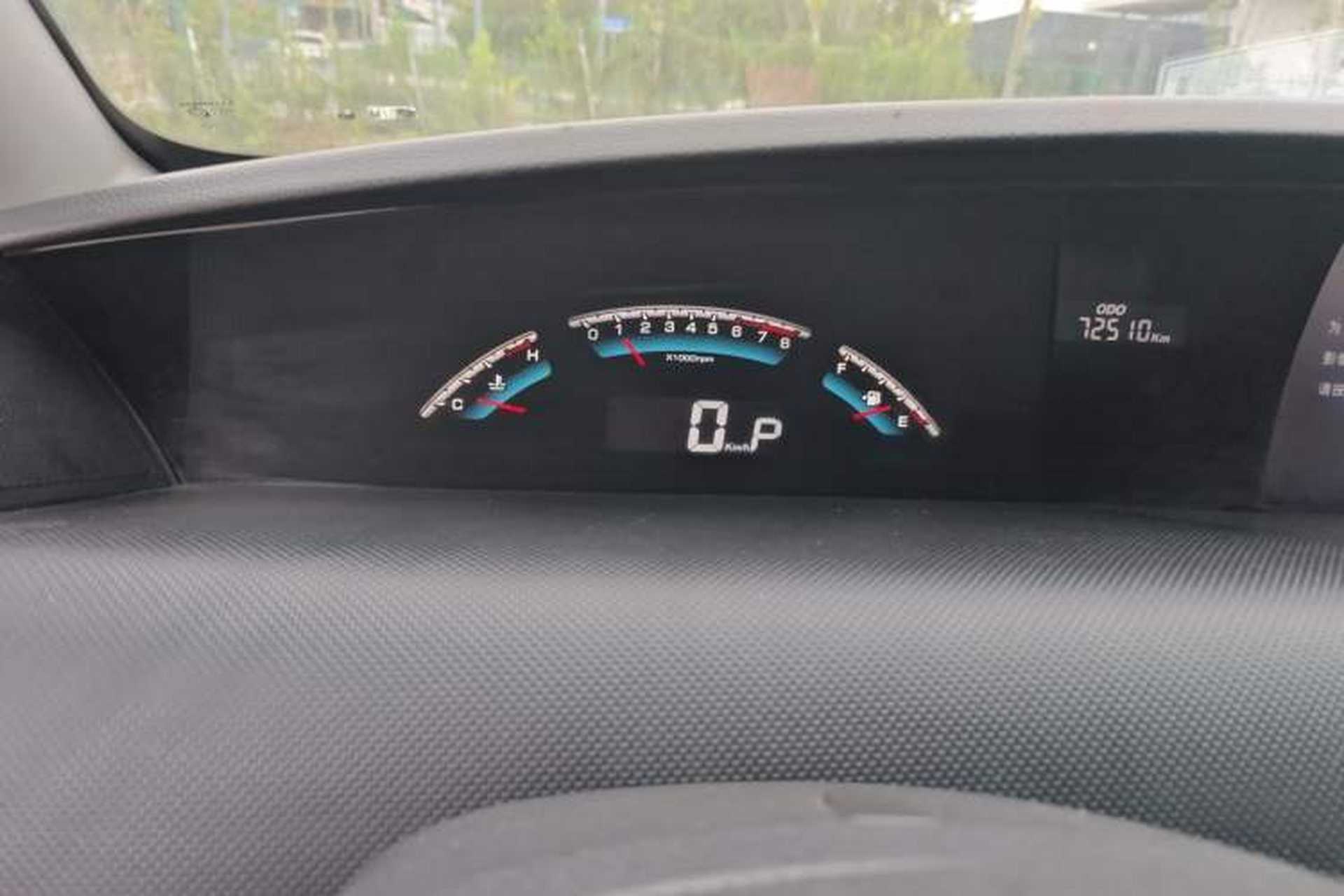 Used Luxgen Great 7 MPV 2016 2.0T Luxury Model Odometer Close Up