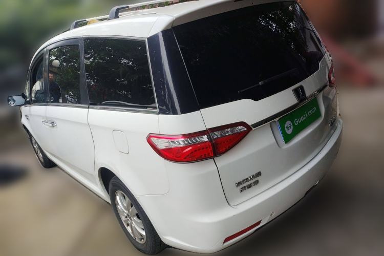 Used Luxgen Great 7 MPV 2016 2.0T Comfort Edition Rear Left 45 Deg