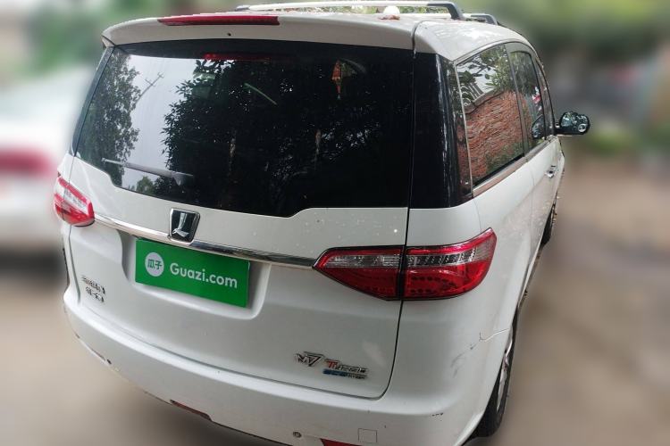 Used Luxgen Great 7 MPV 2016 2.0T Comfort Edition Rear Right 45 Deg