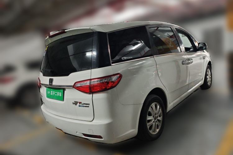 Used Luxgen Great 7 MPV 2016 2.0T Comfort Edition Rear Right 45 Deg