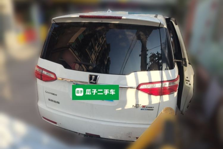 Used Luxgen Great 7 MPV 2016 2.0T Luxury Model Rear Right 45 Deg