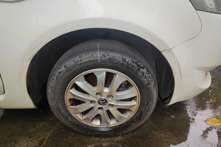 Used Luxgen Great 7 MPV 2016 2.0T Comfort Edition Right Front Wheel Hub