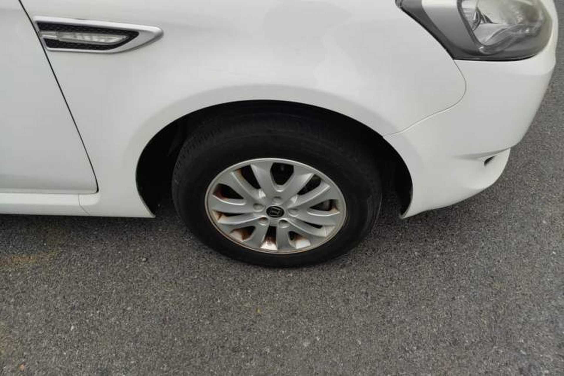 Used Luxgen Great 7 MPV 2016 2.0T Comfort Edition Right Front Wheel Hub
