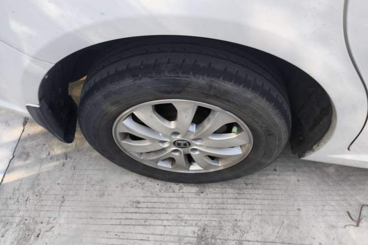 Used Luxgen Great 7 MPV 2016 2.0T Luxury Model Right Rear Wheel Hub