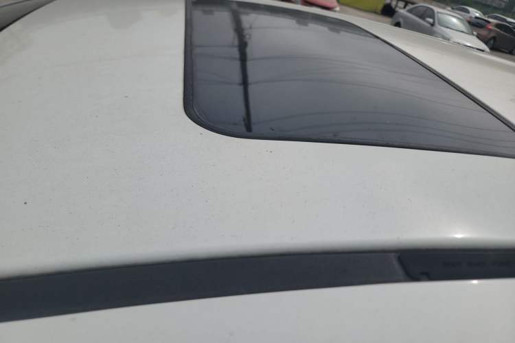 Used Luxgen Great 7 MPV 2016 2.0T Luxury Model Roof