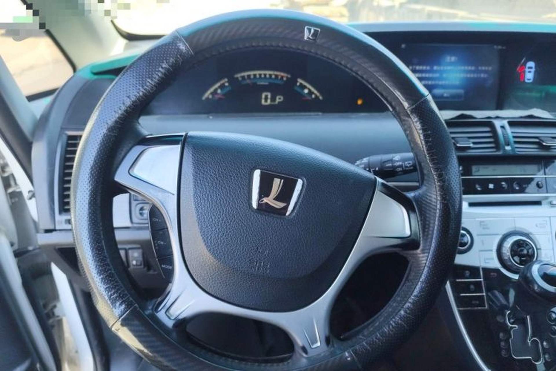 Used Luxgen Great 7 MPV 2016 2.0T Comfort Edition Steering Wheel
