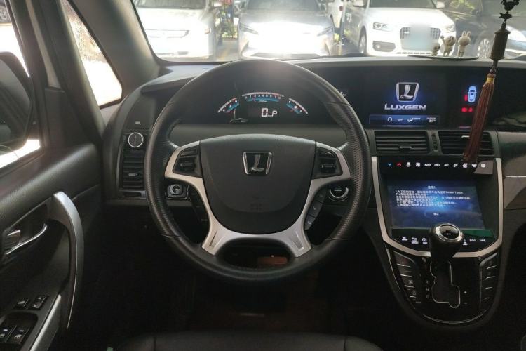 Used Luxgen Great 7 MPV 2016 2.2T Smart Enjoyment Version Steering Wheel