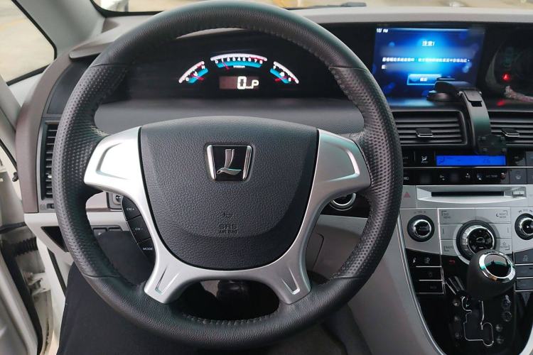 Used Luxgen Great 7 MPV 2016 2.0T Luxury Model Steering Wheel
