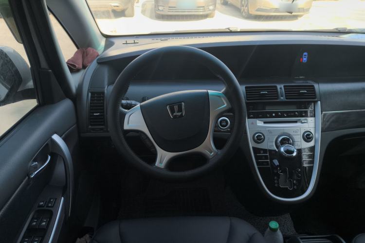 Used Luxgen Great 7 MPV 2016 2.0T Luxury Model Steering Wheel