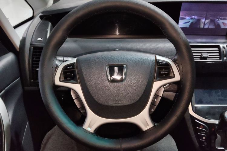 Used Luxgen Great 7 MPV 2016 2.2T Smart Enjoyment Version Steering Wheel