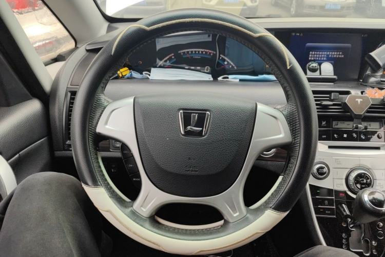 Used Luxgen Great 7 MPV 2016 2.0T Comfort Edition Steering Wheel