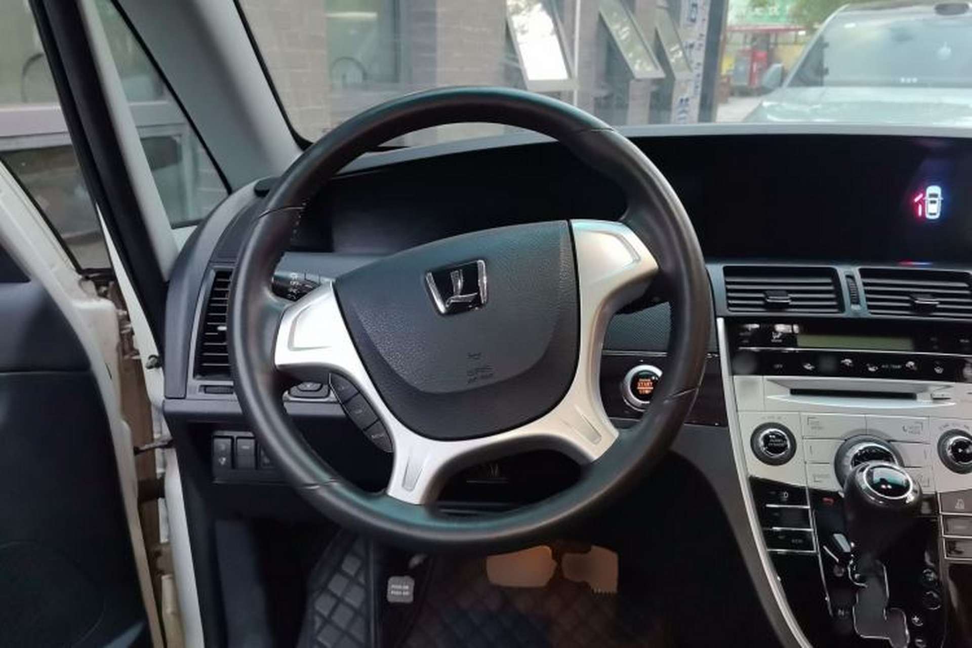 Used Luxgen Great 7 MPV 2016 2.0T Luxury Model Steering Wheel