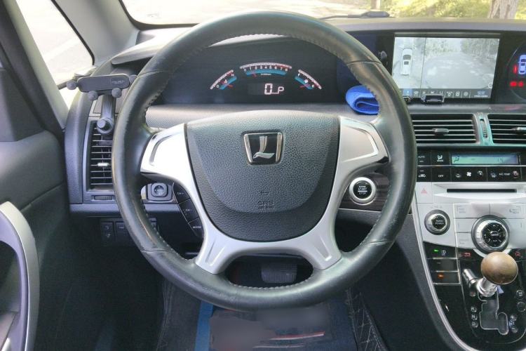 Used Luxgen Great 7 MPV 2016 2.0T Comfort Edition Steering Wheel