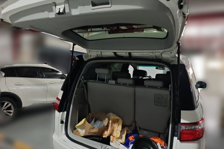 Used Luxgen Great 7 MPV 2016 2.0T Comfort Edition Trunk