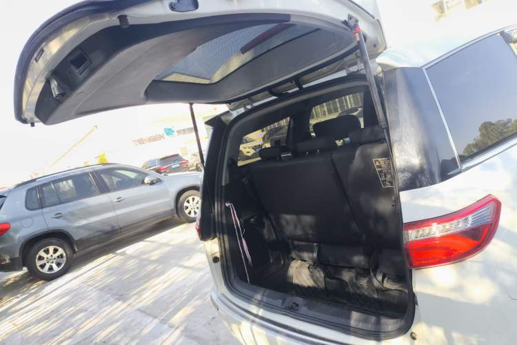 Used Luxgen Great 7 MPV 2016 2.0T Luxury Model Trunk