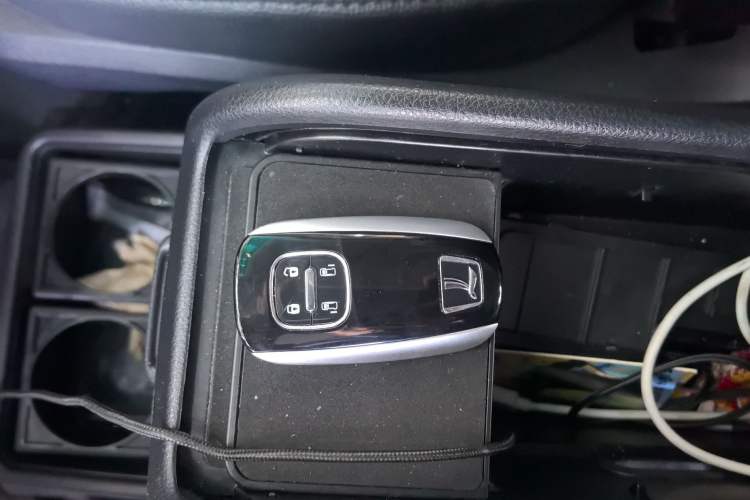 Used Luxgen Great 7 MPV 2016 2.0T Luxury Model Vehicle Key