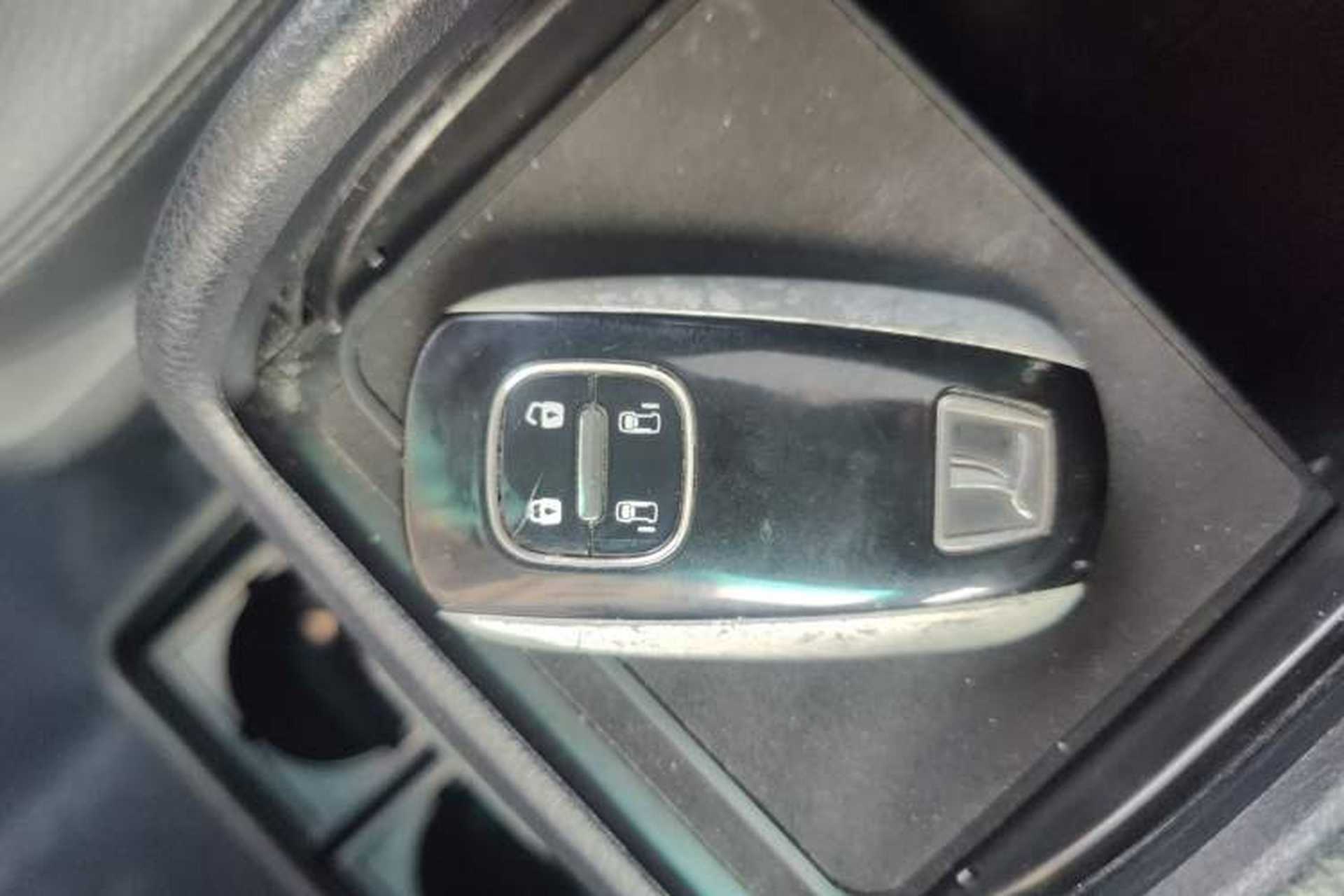 Used Luxgen Great 7 MPV 2016 2.0T Luxury Model Vehicle Key