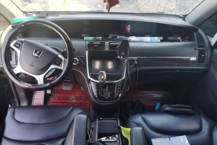 Used Luxgen Great 7 MPV 2019 2.0T Flagship Edition Center Console