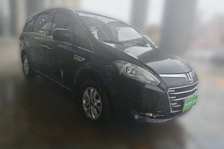 Used Luxgen Great 7 MPV 2019 2.0T Comfort Edition Front Right 45 Deg