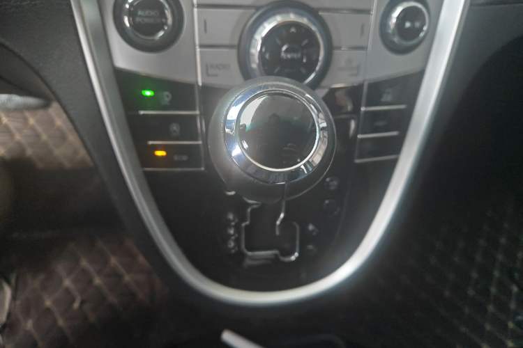 Used Luxgen Great 7 MPV 2019 2.0T Comfort Edition Gear Lever