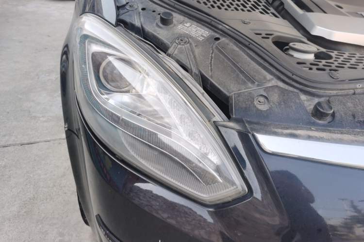 Used Luxgen Great 7 MPV 2019 2.0T Flagship Edition Right Front Headlight