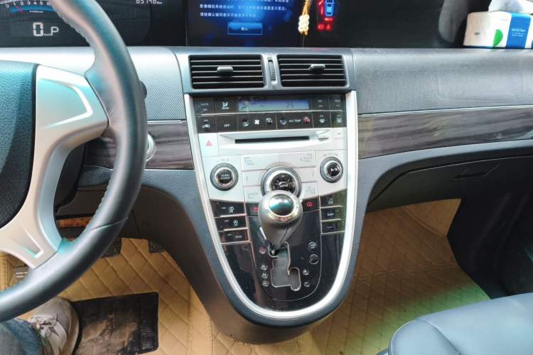 Used Luxgen Great 7 MPV 2019 2.0T Luxury Version Audio And AC Panel