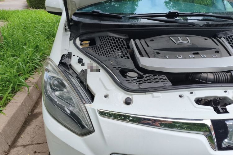Used Luxgen Great 7 MPV 2019 2.0T Luxury Version Engine Bay Right