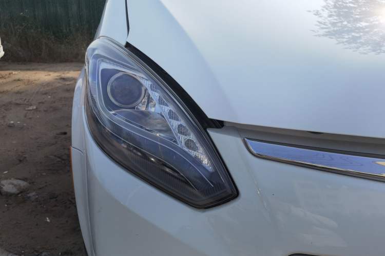 Used Luxgen Great 7 MPV 2019 2.0T Flagship Edition Right Front Headlight