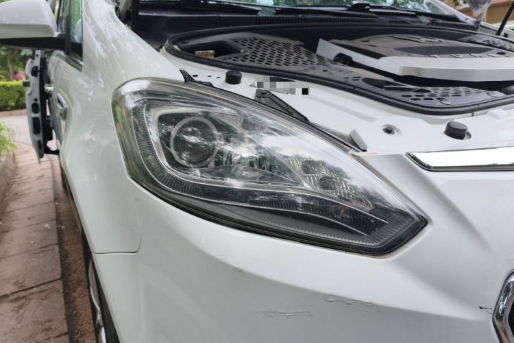 Used Luxgen Great 7 MPV 2019 2.0T Luxury Version Right Front Headlight