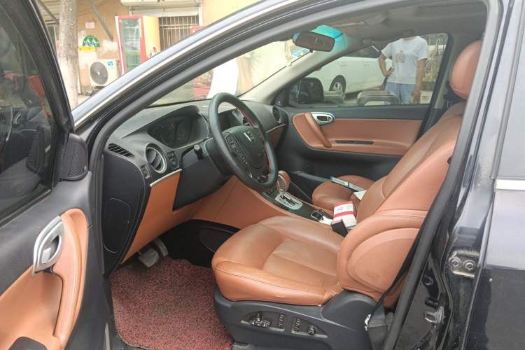 Used Luxgen Great 7 SUV 2011 2.2T Four-Wheel Drive ZhiZun Version Driver Seat
