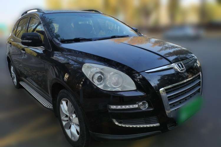 Used Luxgen Great 7 SUV 2011 2.2T Two-Wheel Drive Smart Version Front Right 45 Deg