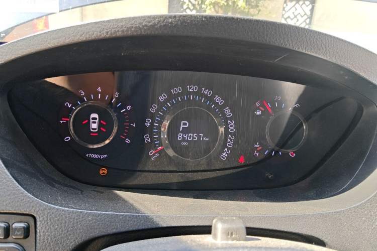 Used Luxgen Great 7 SUV 2011 2.2T Four-Wheel Drive ZhiZun Version Instrument Cluster