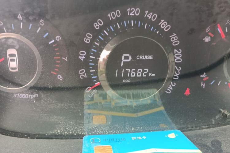 Used Luxgen Great 7 SUV 2011 2.2T Four-Wheel Drive ZhiZun Version Odometer Close Up